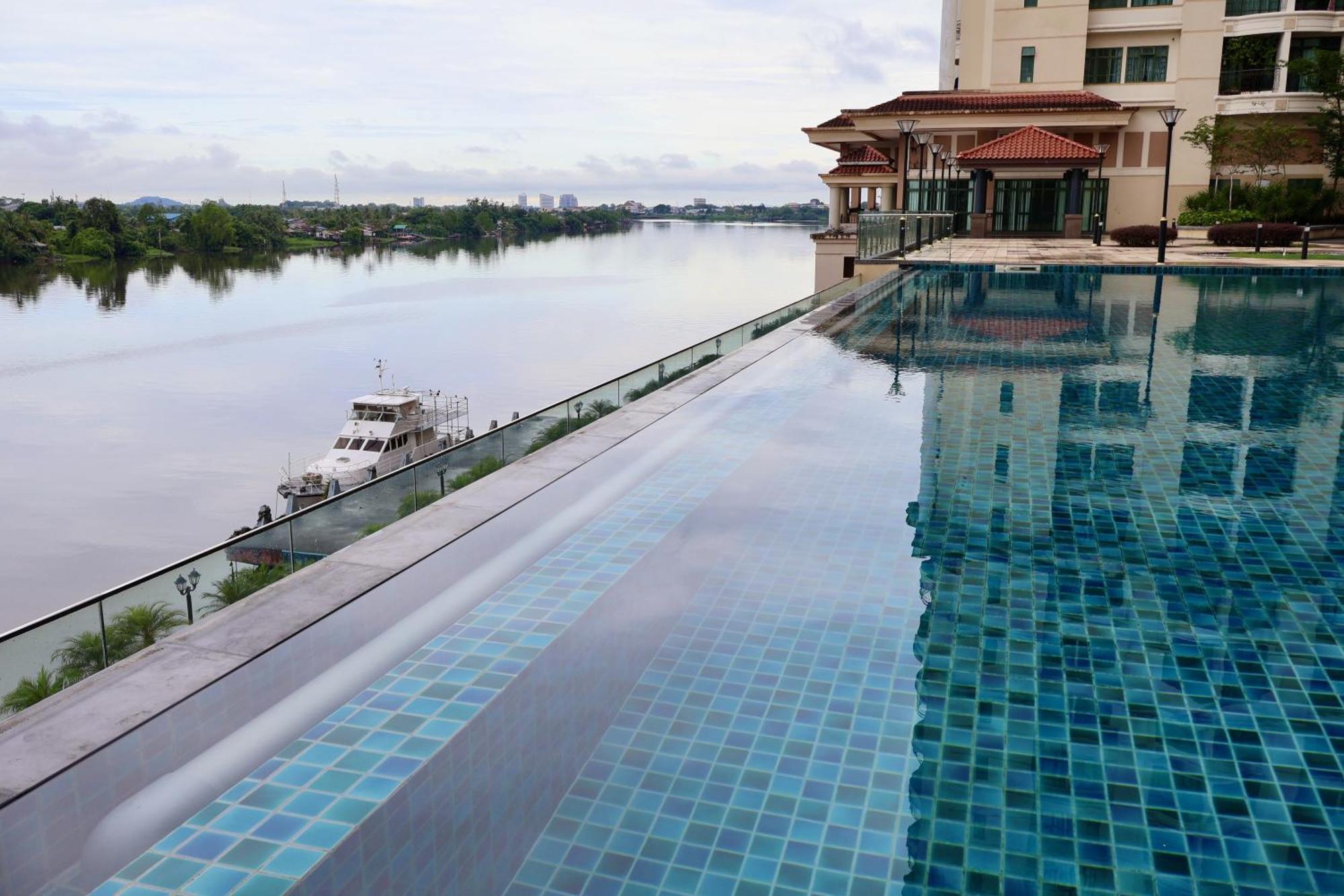 Kuching City Centre Smart Home Luxury Resort Condo Ngoại thất bức ảnh
